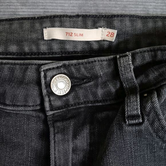 Levi's 712 Jeans Women Size 28x32 Slim Black Denim Pockets Zip Fly - Picture 3 of 12